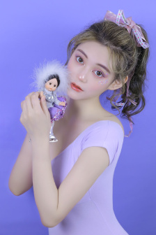 李采潭合集无删减